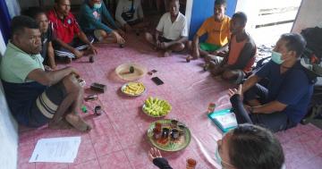 The NZMATES team explained the purpose of the team visit to the Head of Kolaha village