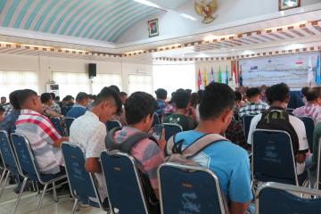 Students at the lecture venue.