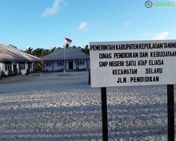 Junior high school at Eliasa Village.